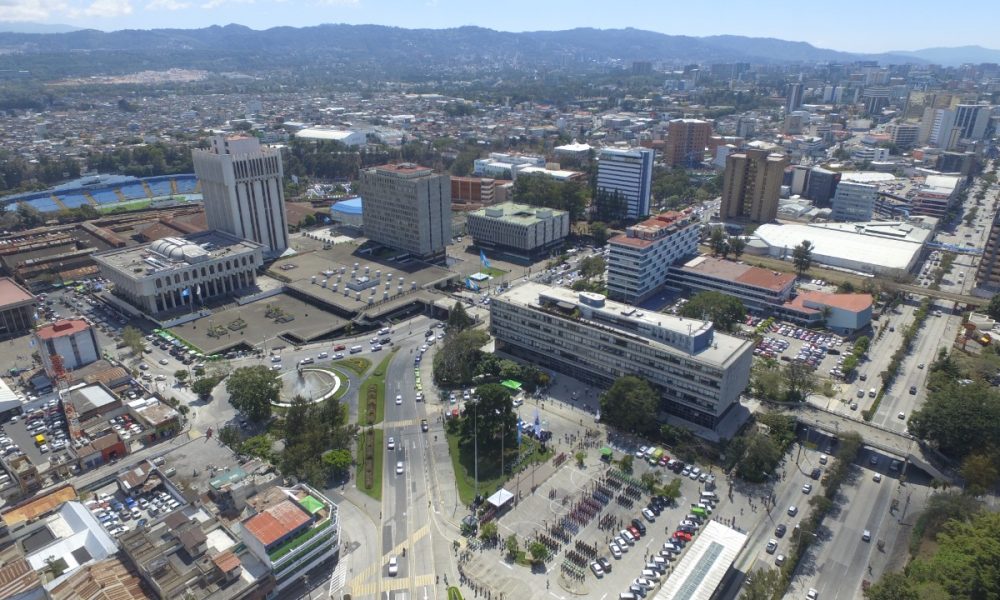 Corre tranquilo: Casi 3 mil espacios disponibles en 11 parqueos para la 21K