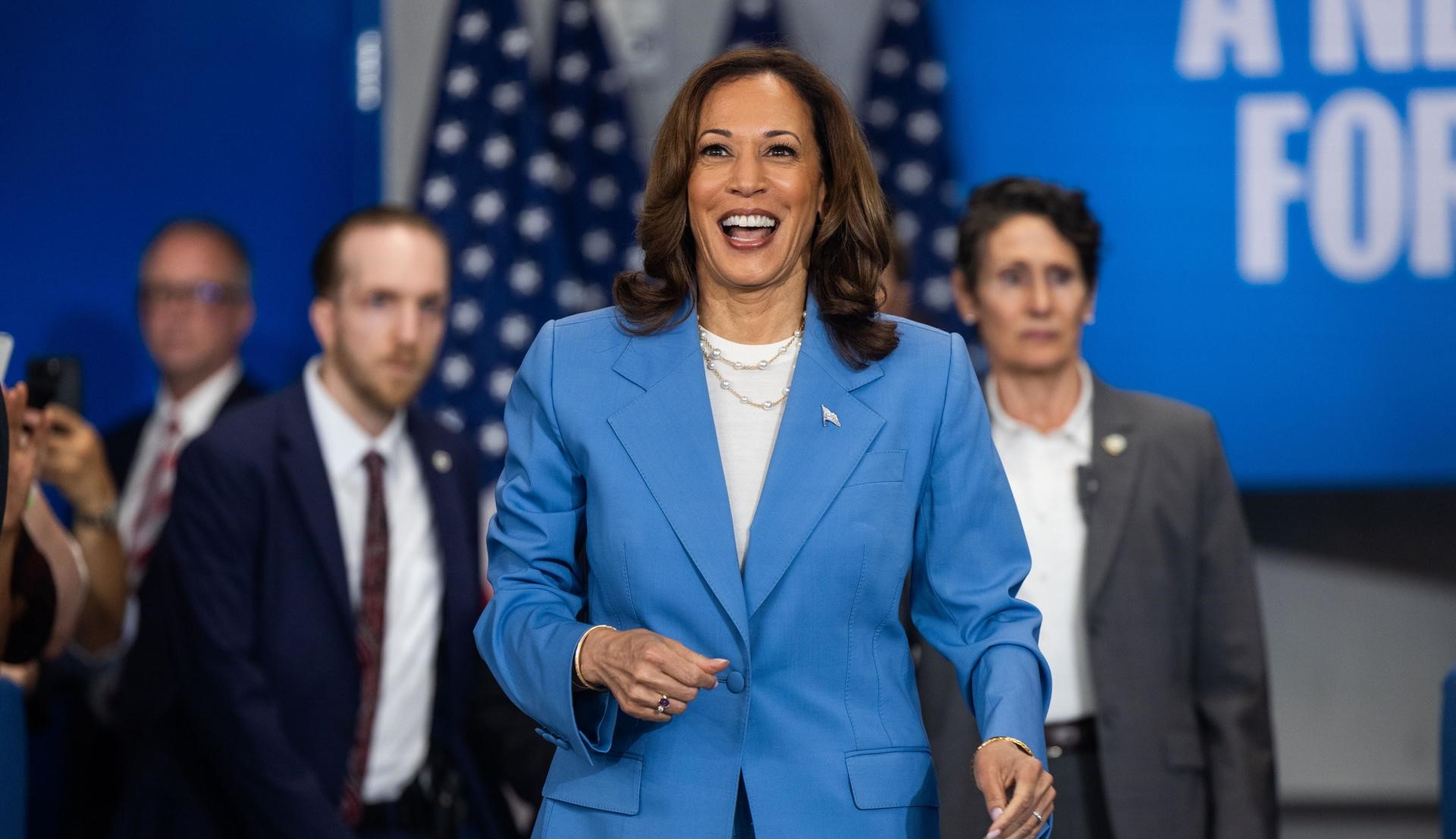 Kamala Harris habla en Raleigh sobre su agenda en economía. / Foto: EFE.