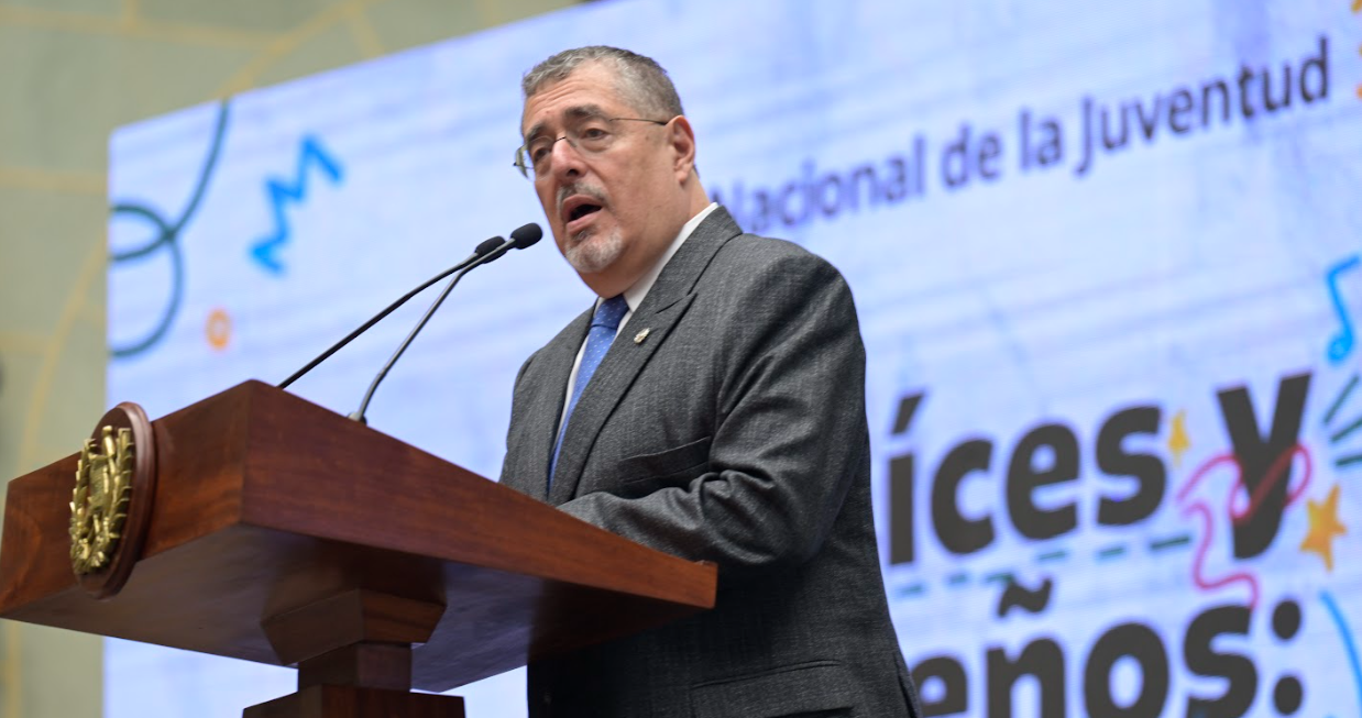 Presidente Arévalo a la juventud: “Nosotros estamos aquí para ustedes y con ustedes”