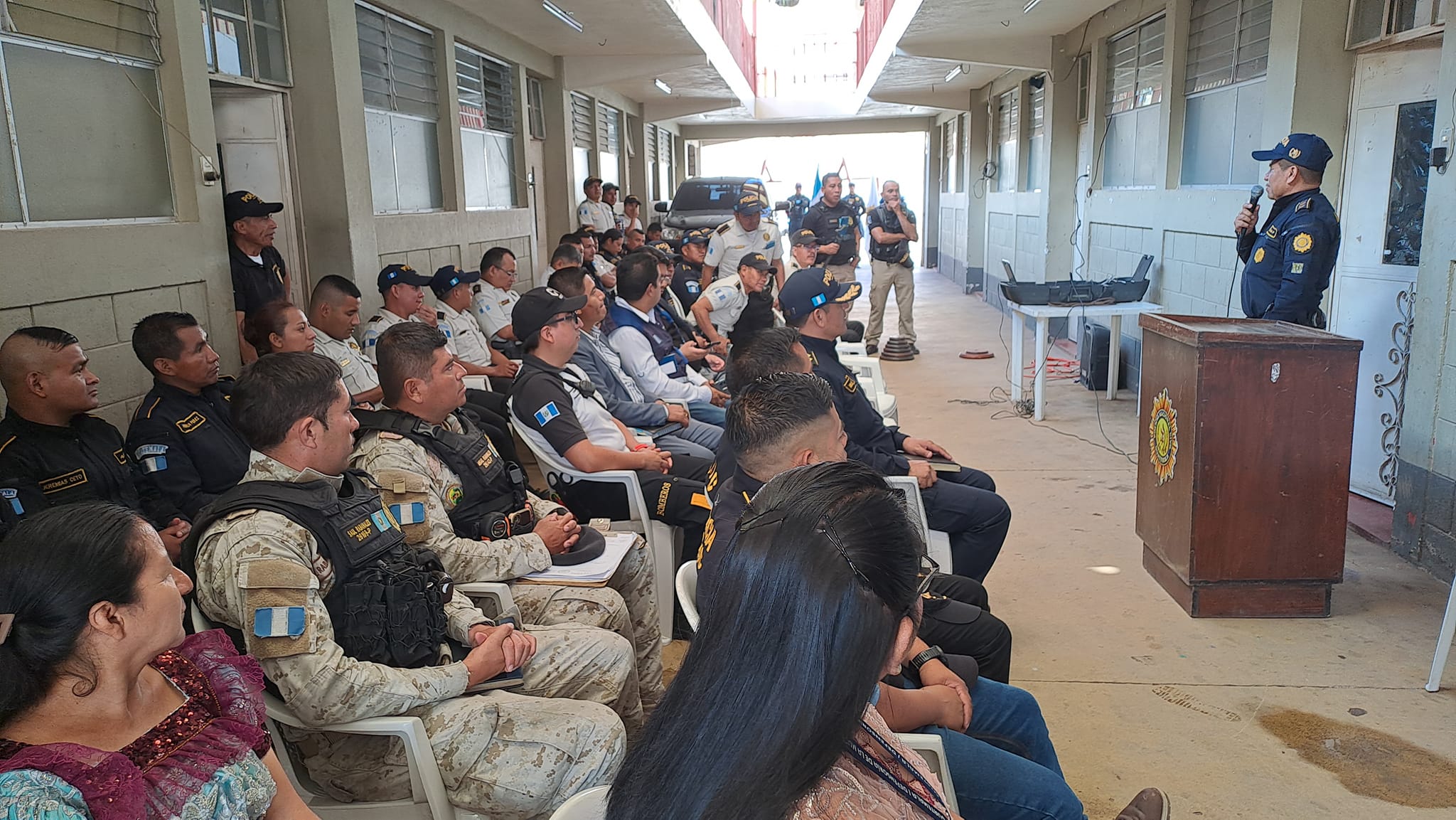 Inauguran Departamento de Comunicación Social en la Comisaría 71 de PNC en Santa Cruz del Quiché