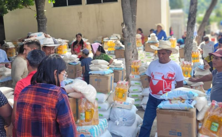 Distribuyen más de 12 mil raciones alimentarias en Quiché y las Verapaces
