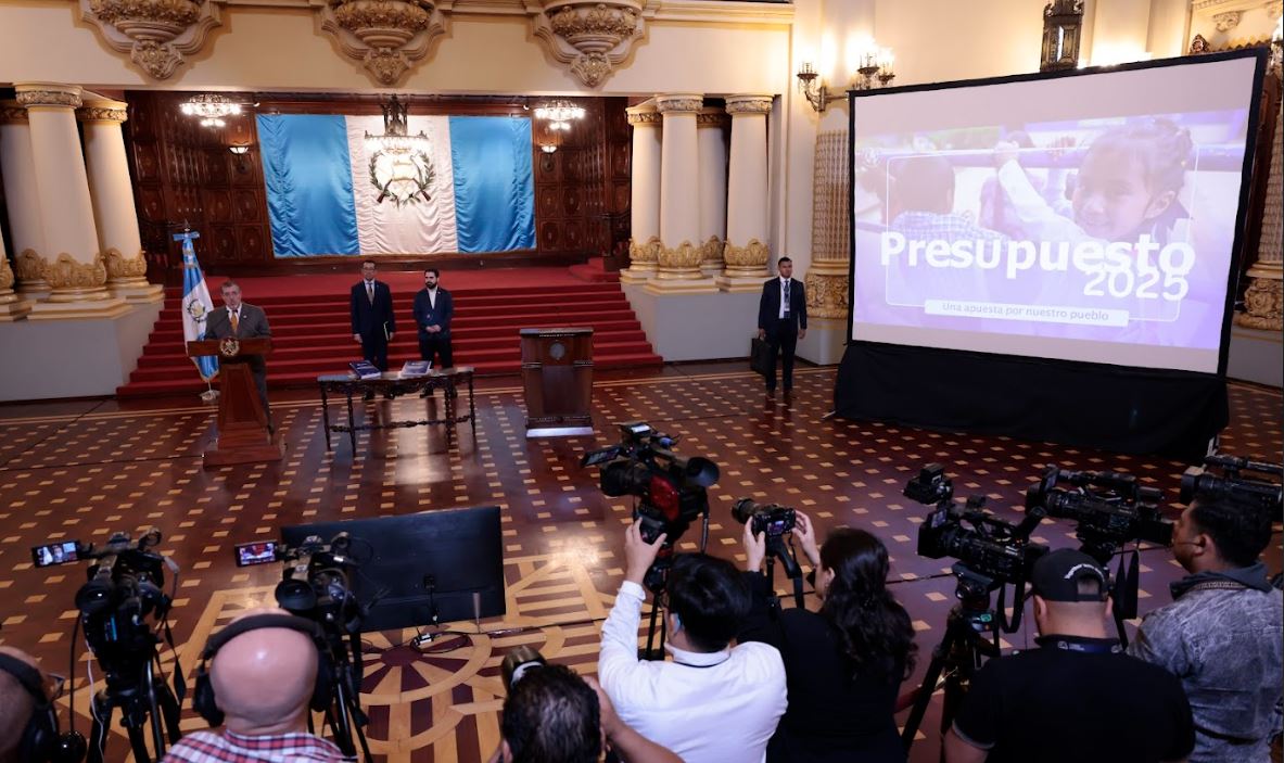Conferencia de prensa presidente Bernardo Arévalo.
