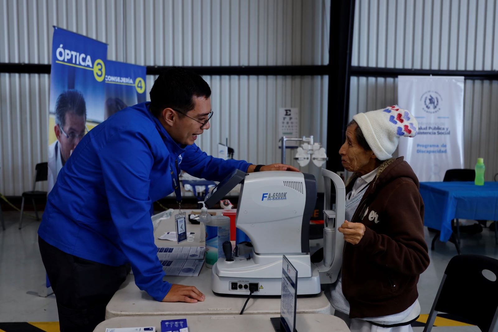 El Ministerio de Salud organizó la Feria Integral de Salud en instalaciones de la Fuerza Aérea Guatemalteca. /Foto: MSPAS