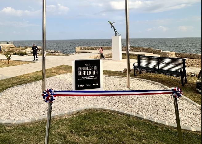 Inauguran plaza en honor a Guatemala en República Dominicana