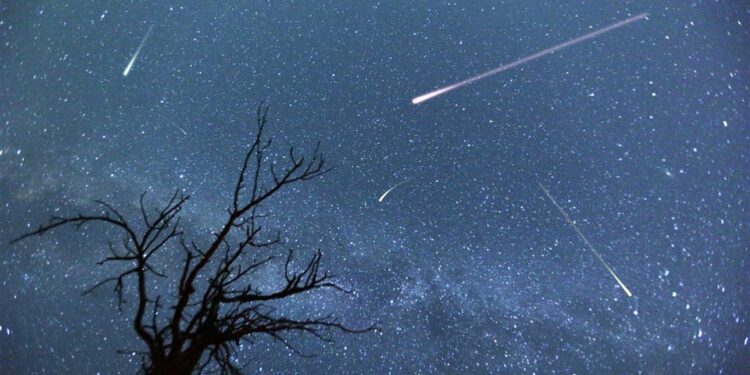 Restos del asteroide desviado por Dart podrían llegar a la Tierra como lluvia de estrellas