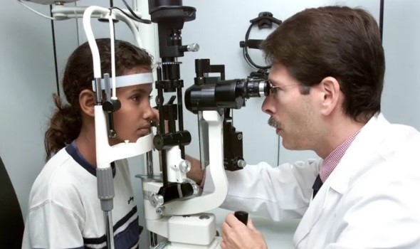 La prevalencia global de la miopía en niños y adolescentes puede ser del 40 % en 2050