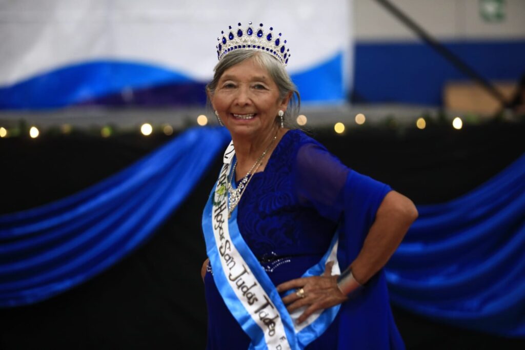 María Bernarda Rubio, es la nueva Madrina del Adulto Mayor 2024-2025