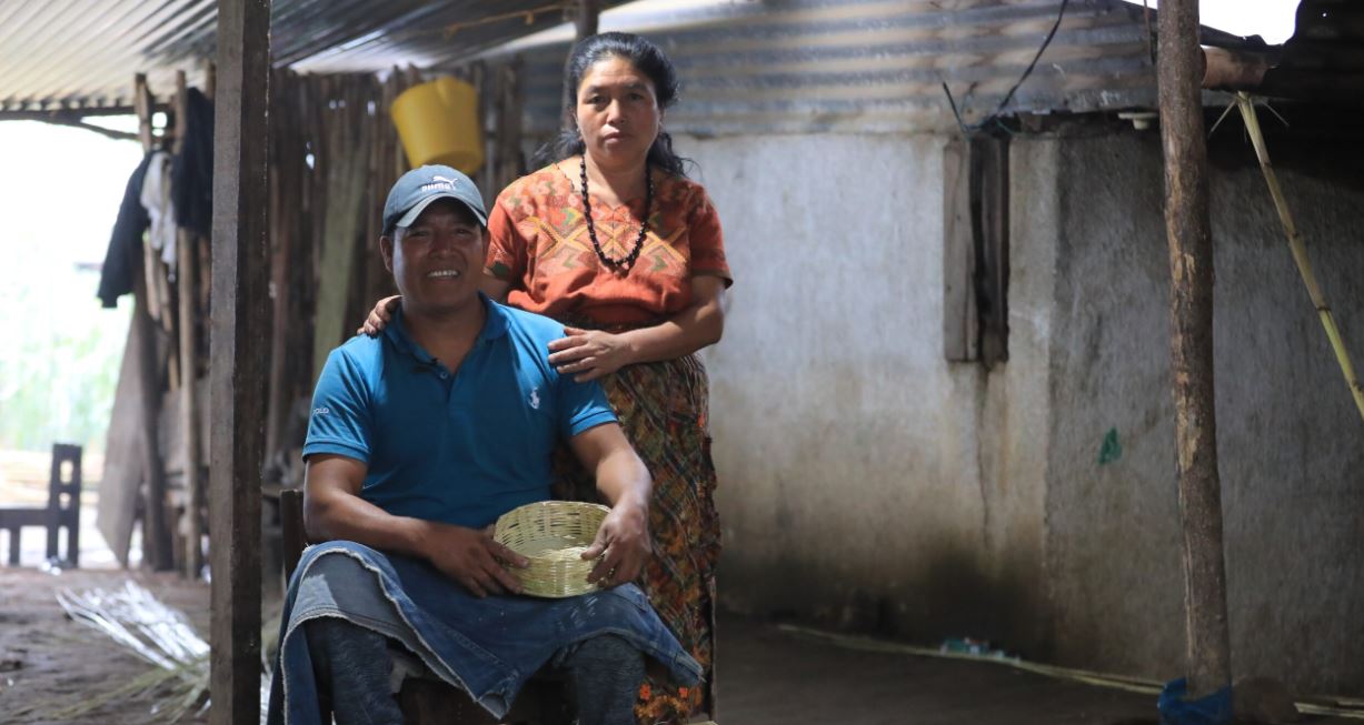 Diego Tzaj: el artesano de canastos que transformó el futuro de sus hijos gracias al programa Quédate