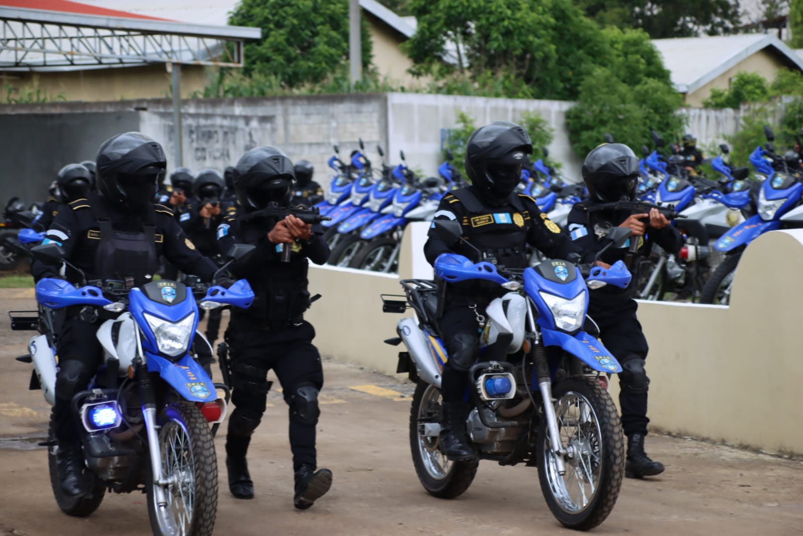 Más de 360 agentes del GECE se capacitan para combatir extorsiones en moto