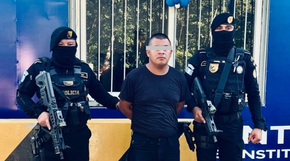 Capturan a hombre que portaba cocaína, marihuana, crack, metanfetaminas, droga tuci, armas y municiones