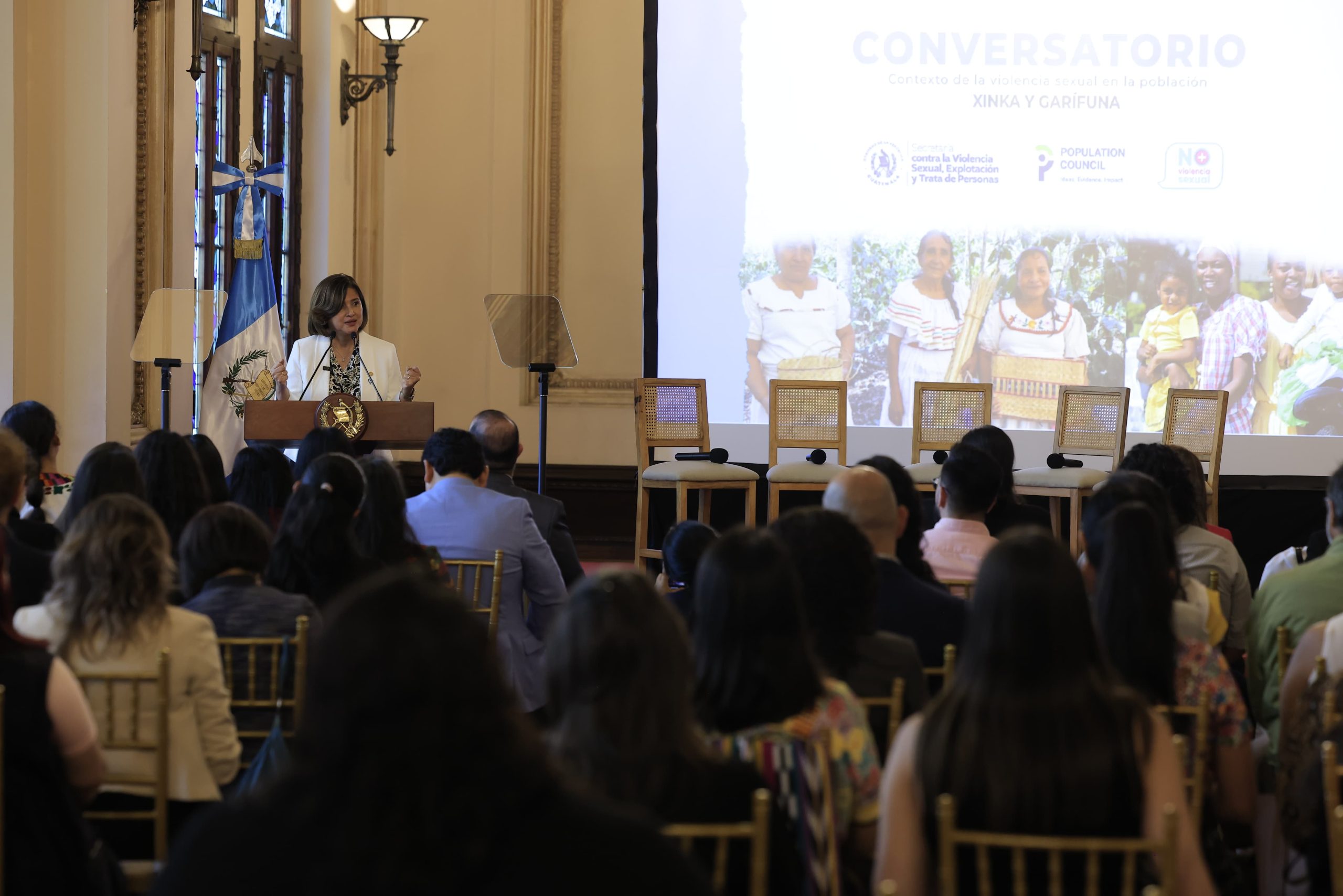 Karin Herrera participó en un conversatorio para el abordaje de la violencia sexual en la población xinka y garífuna. /Foto: Gilber García.