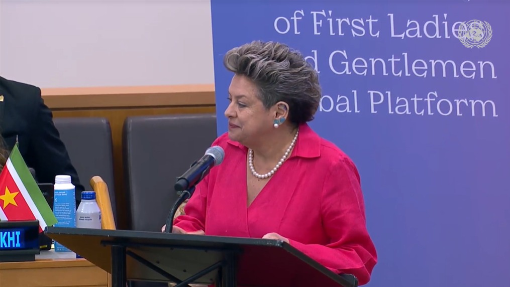La doctora Lucrecia Peinado participó en una reunión de primeras damas y caballeros desarrollada en el marco de la Asamblea General de las Naciones Unidas. /Foto: UNTV.