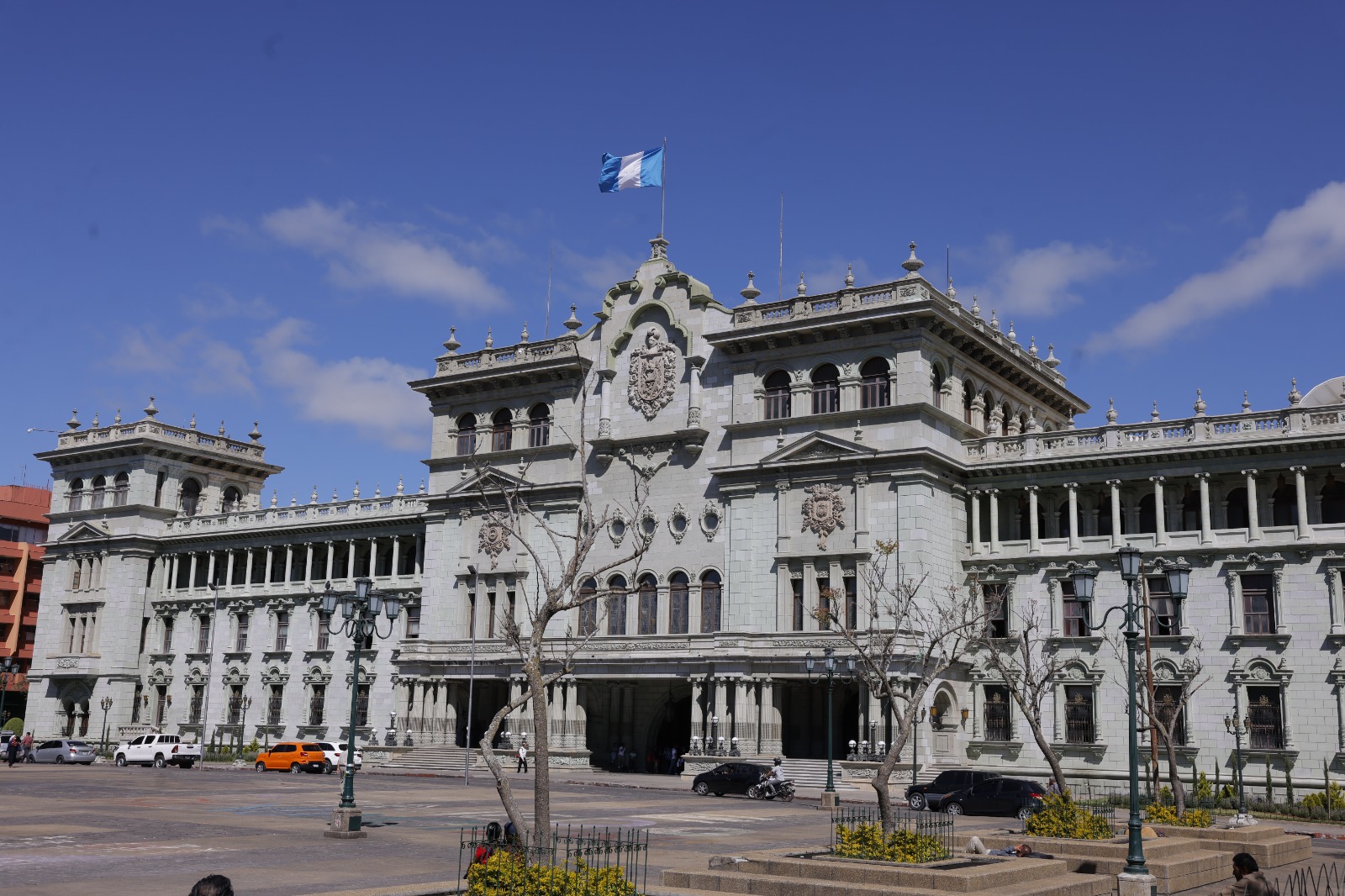 Tour gratuito del Inguat recorrerá lugares emblemáticos de la ciudad, entre ellos el Palacio Nacional de la Cultura. /Foto: Gilber García.