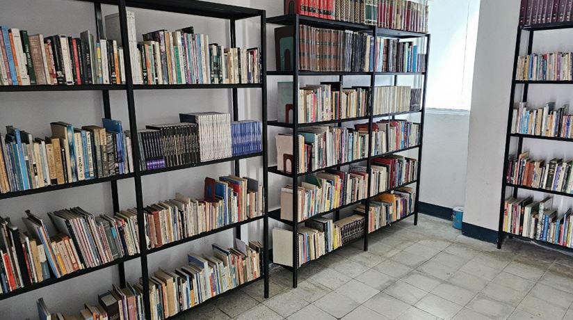 La biblioteca del Banguat abre sus puertas en Jalapa