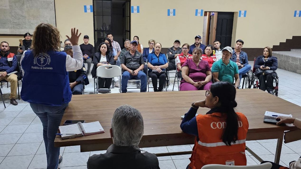 Activan alerta roja en Jalapa por dengue y lluvias en la región