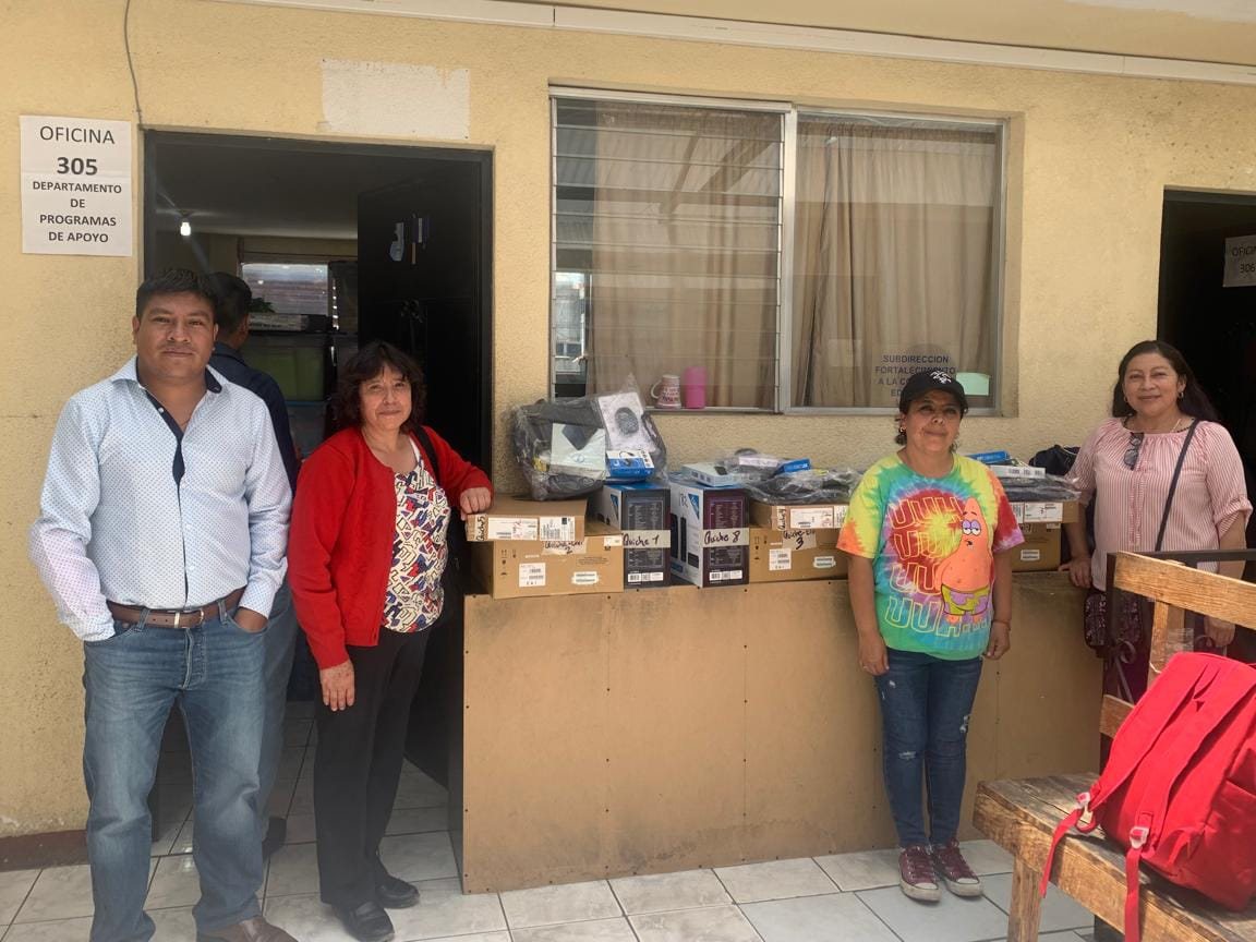 Entregan equipo de cómputo a Centros de Recursos para la Educación Inclusiva