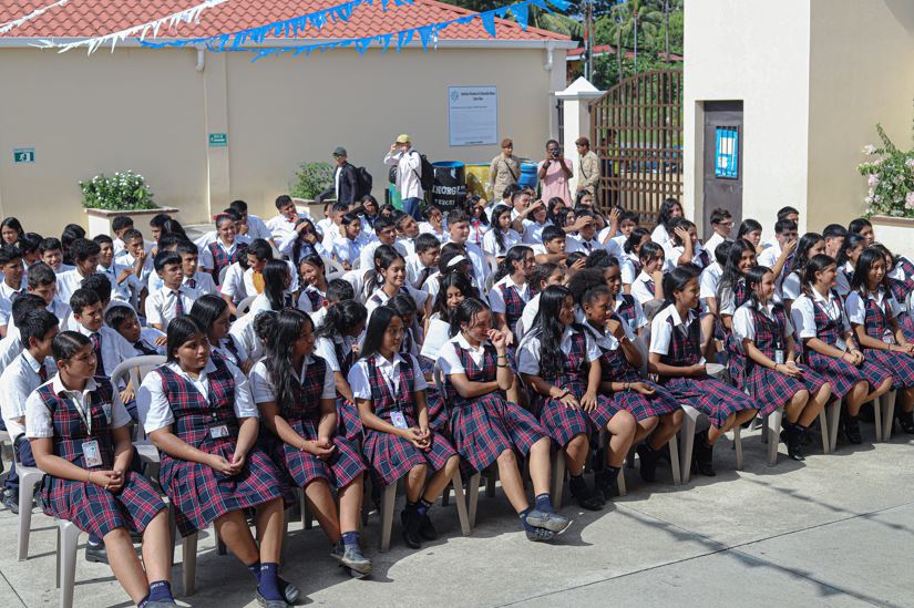 Feria informativa en el marco del Día Internacional de la Prevención de Embarazos en Adolescentes en Izabal