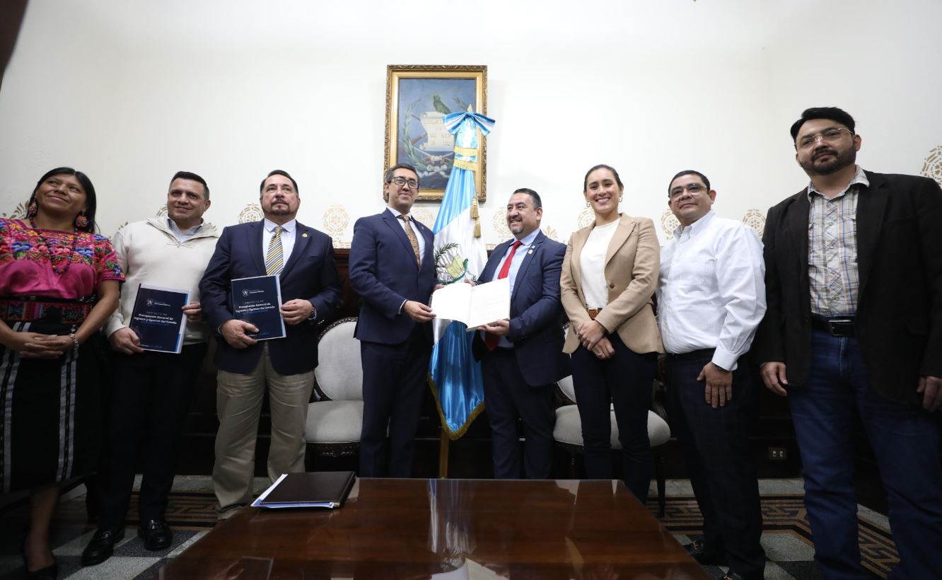 Ministro de Finanzas presenta el Proyecto de Presupuesto 2025 al Congreso de la República&nbsp;