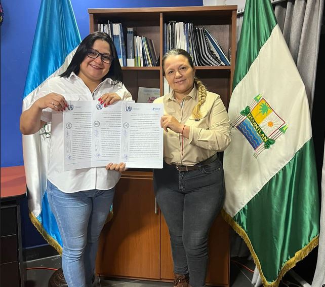 Firman convenios enfocados a mejorar el sistema de educación, red vial, agua y saneamiento para municipios de Escuintla