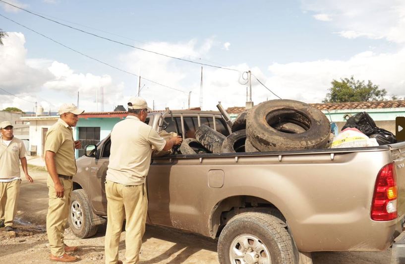 Jalapa intensifica lucha contra el dengue con jornadas de deschatarrización y fumigación