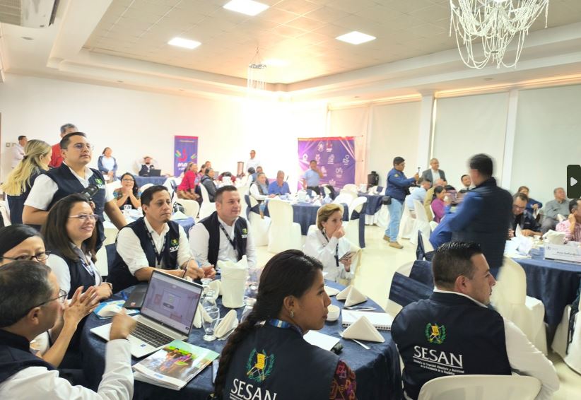 Brindan taller para sentar bases del programa Mano a Mano en San Gaspar Ixchil, Huehuetenango