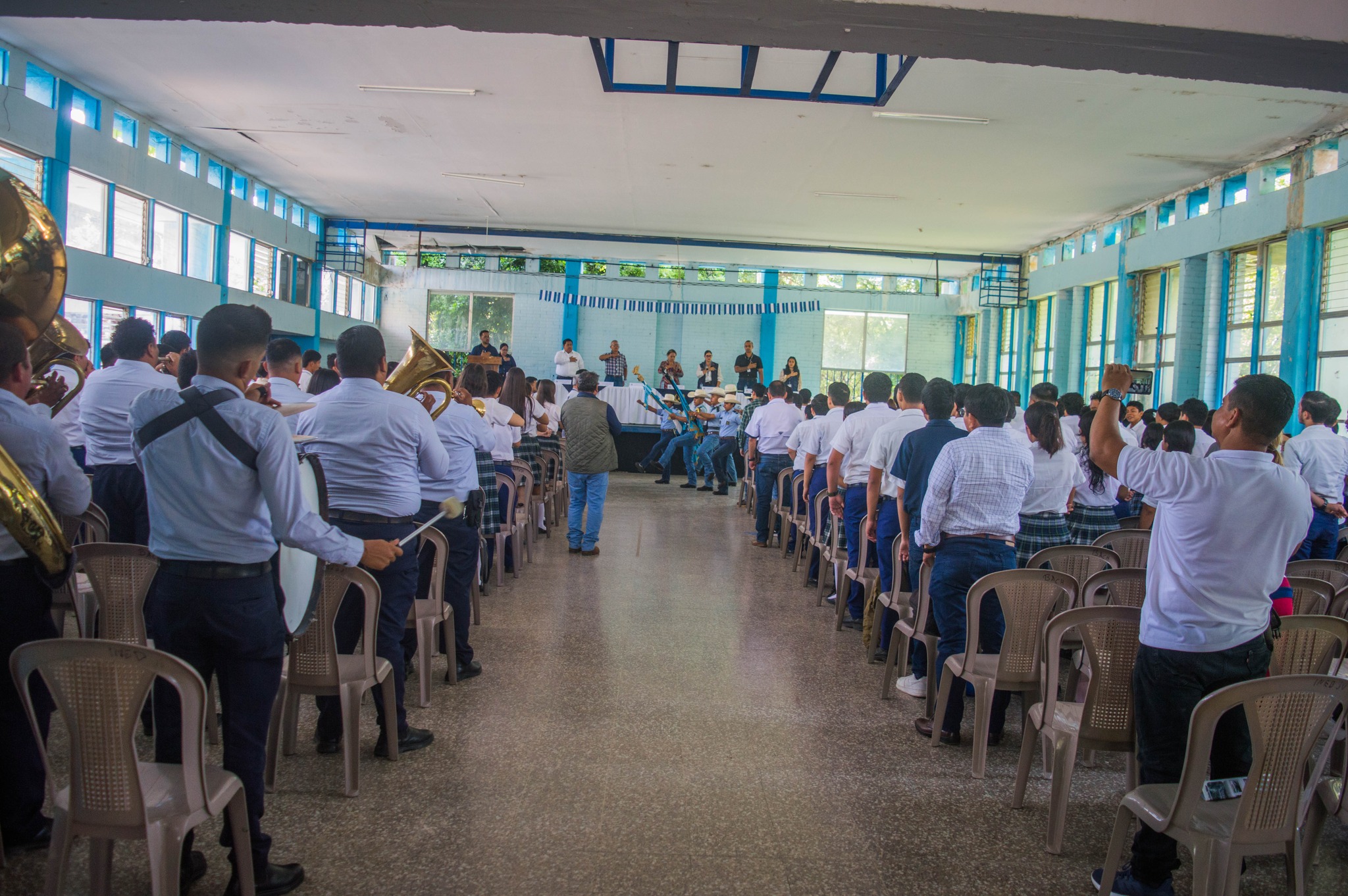 Primera feria de ofertas académicas reúne a estudiantes y graduandos en Chiquimula