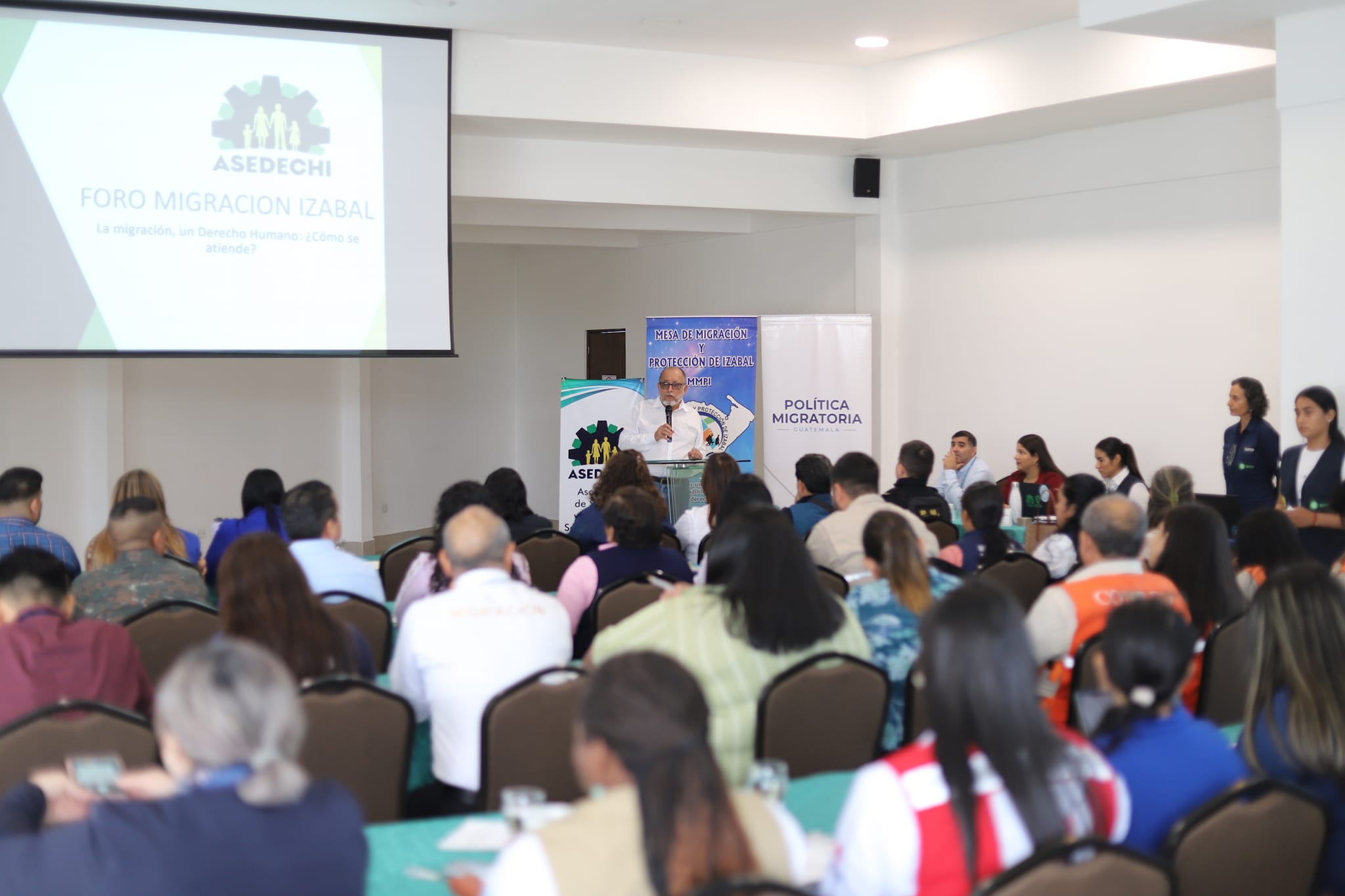 Abordan datos sobre migración forzada en Centroamérica y la Política Migratoria de Guatemala