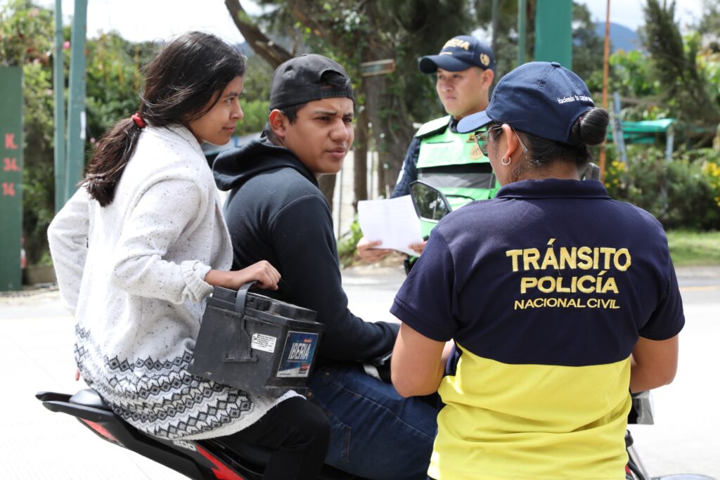 Departamento de Tránsito fortalece prevención de accidentes en motocicleta