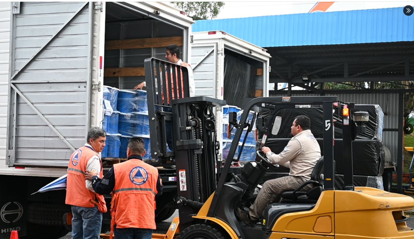 Conred entrega más de 92 mil suministros de ayuda humanitaria durante temporada de lluvias