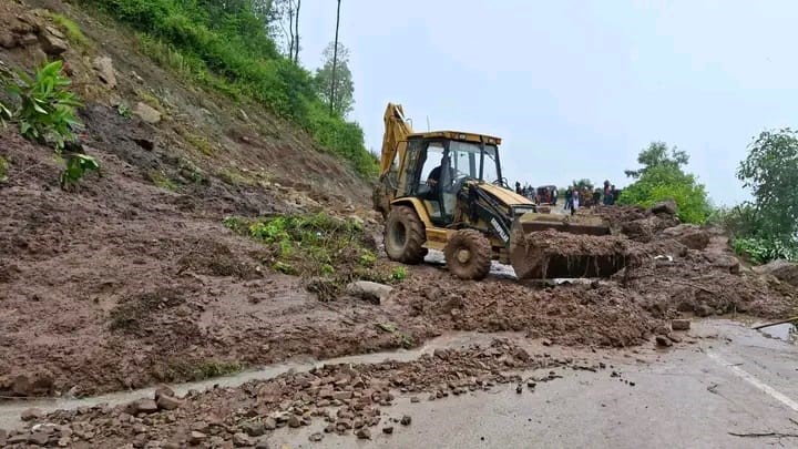Conred reporta 838 carreteras, 85 puentes y 64 escuelas públicas con daños por lluvias