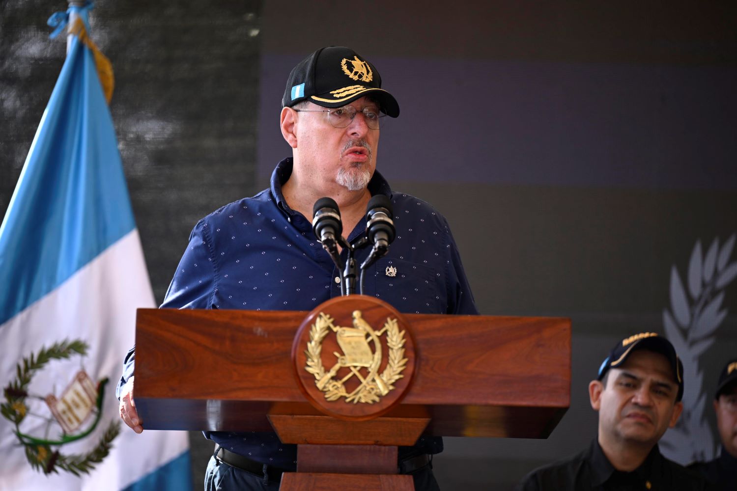 El presidente Bernardo Arévalo refrendó en Santa Rosa su compromiso con la seguridad ciudadana. / Foto: Álvaro Interiano.