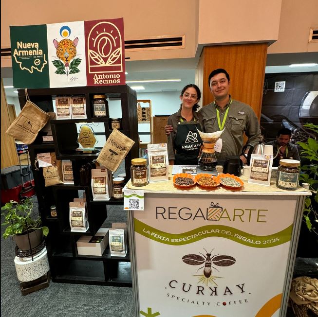 Feria “Regalarte 2024” promueve regalos sostenibles y artesanales