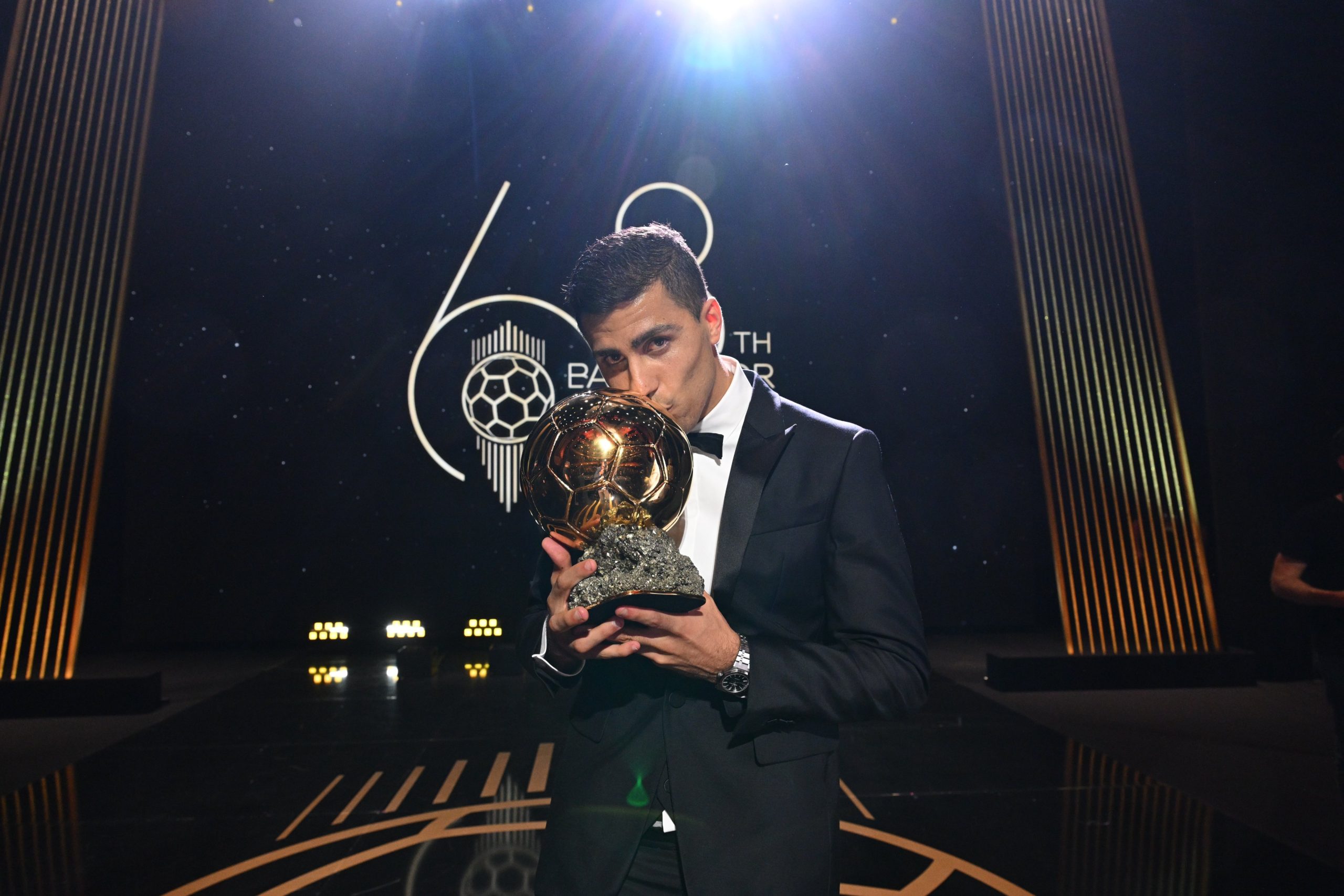 Rodri rompe pronósticos y se lleva el Balón de Oro 2024