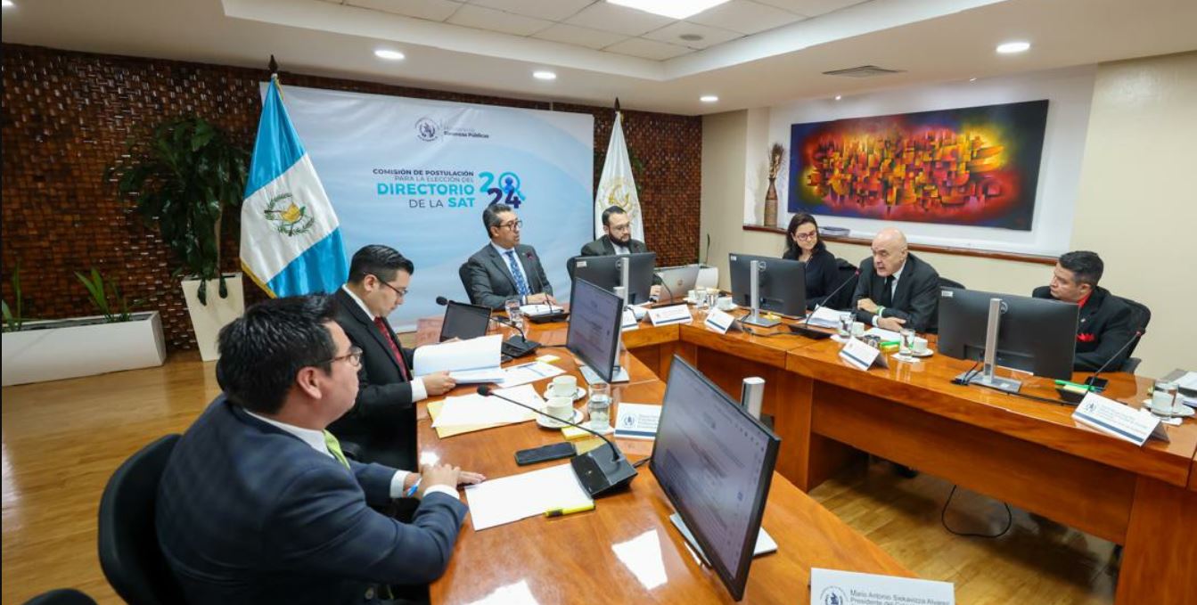 Comienzan entrevistas a 14 candidatos al Directorio de la SAT