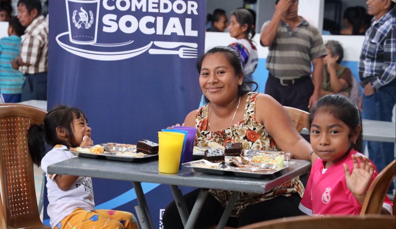 Mides supera los 4 millones de raciones de alimentos servidas a guatemaltecos