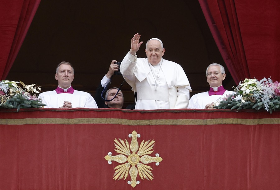 El papa Francisco pide el cese de la guerra en Oriente Medio y Ucrania y por la reconciliación en Hatí.