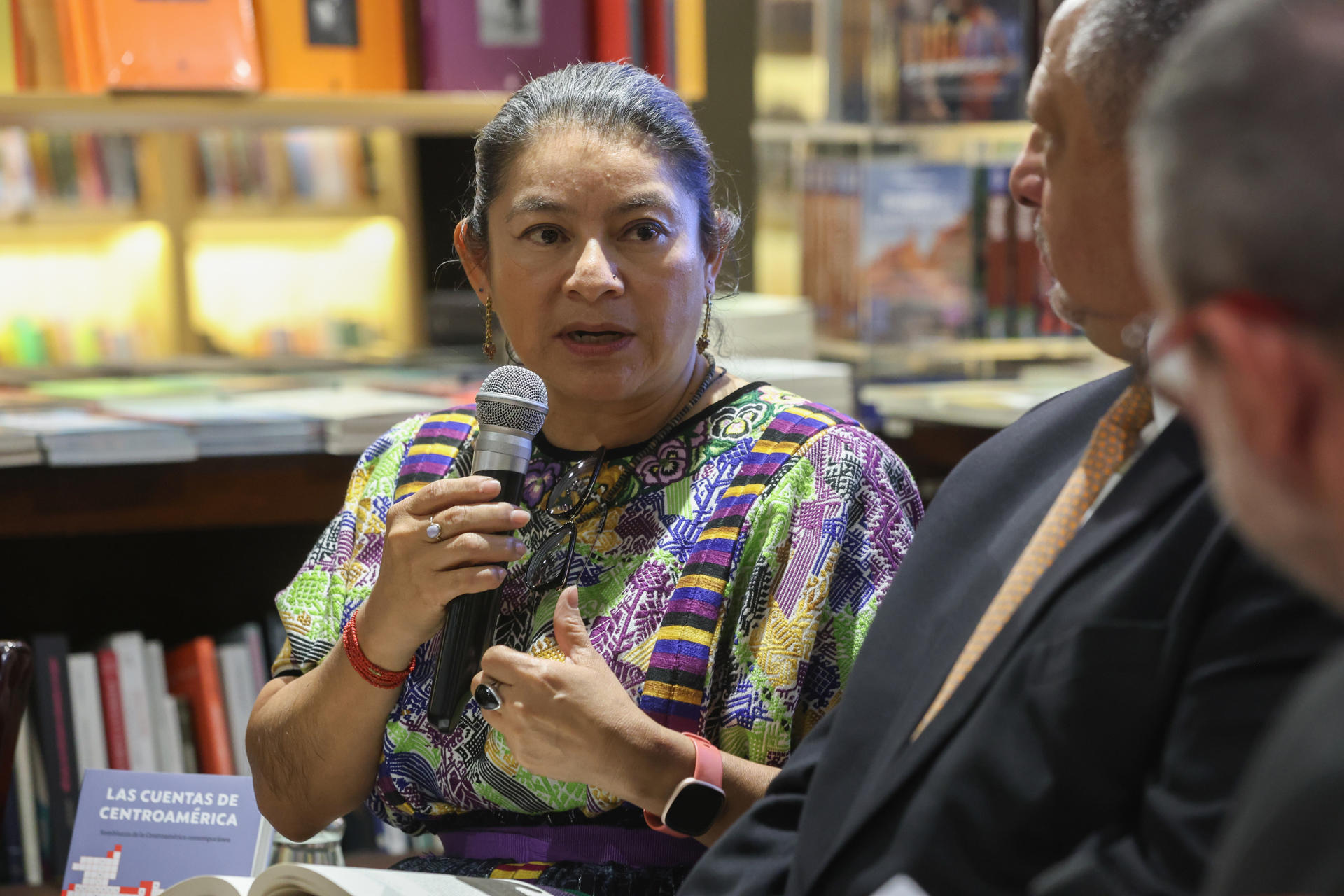 Festival Centroamérica Cuenta presenta un libro coordinado por expresidente de Costa Rica