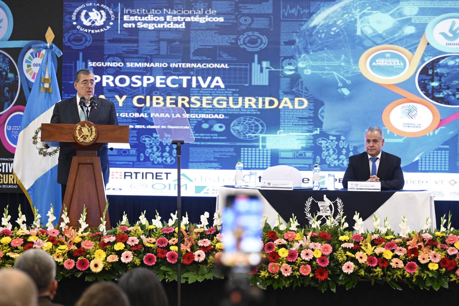 Presidente en seminario internacional: “La ciberseguridad no es un lujo, es una necesidad urgente”