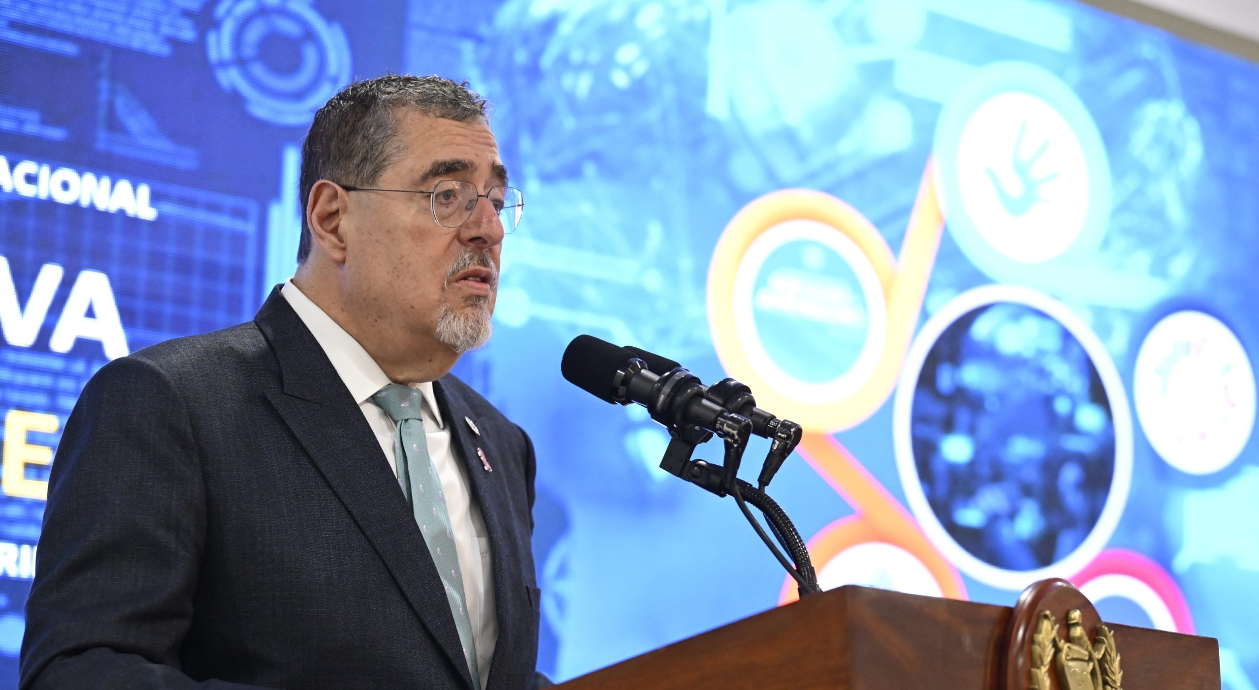 Presidente Arévalo disertó en congreso de ciberseguridad. / Foto: Álvaro Interiano.