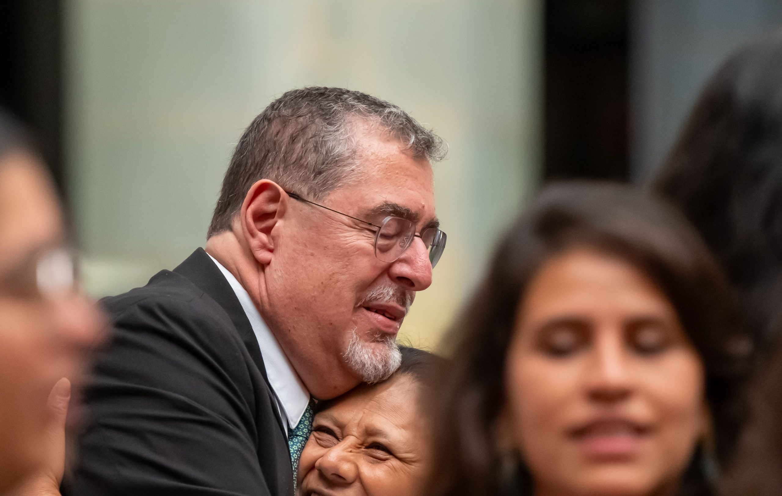 Presidente Arévalo señala reto de recuperación de la confianza ciudadana en autoridades