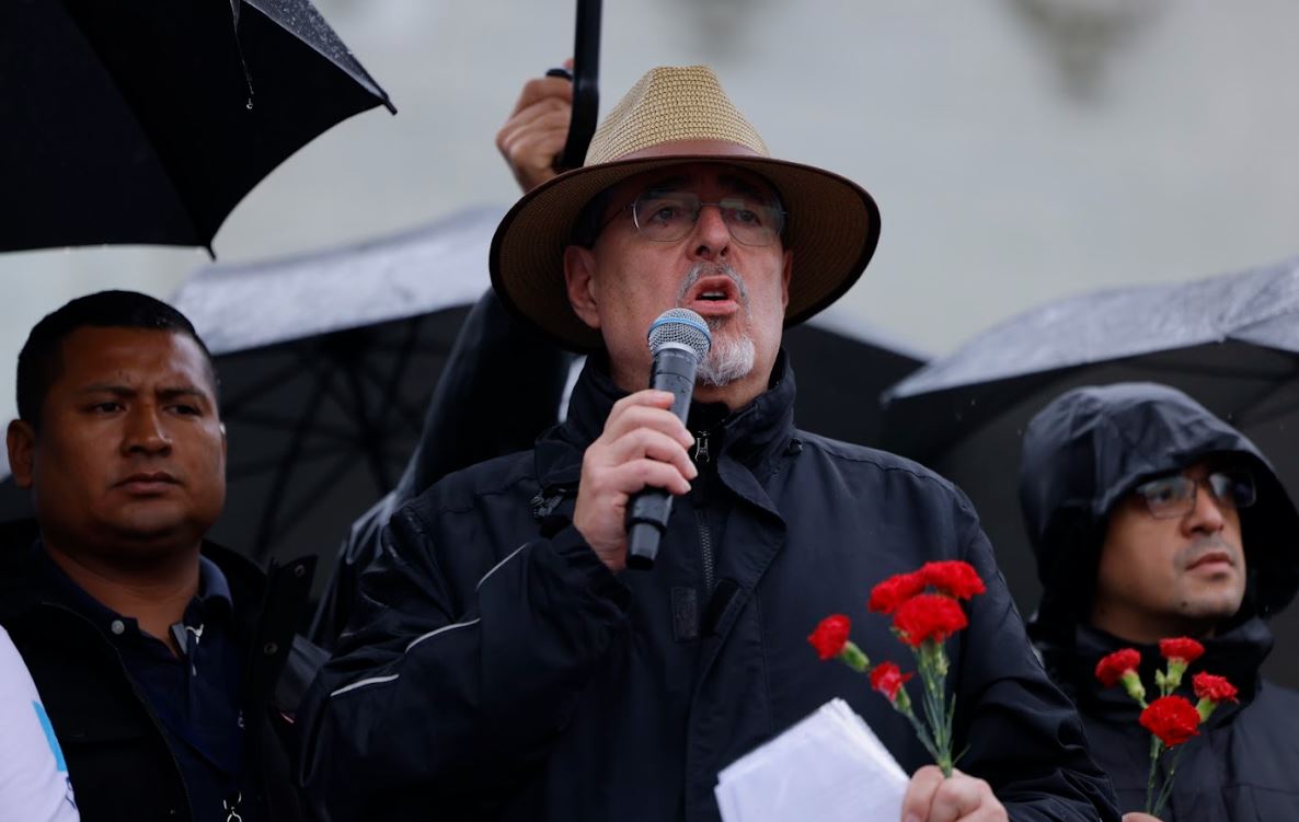 Presidente Arévalo: “Celebremos juntos el 20 de octubre como un compromiso para seguir avanzado”