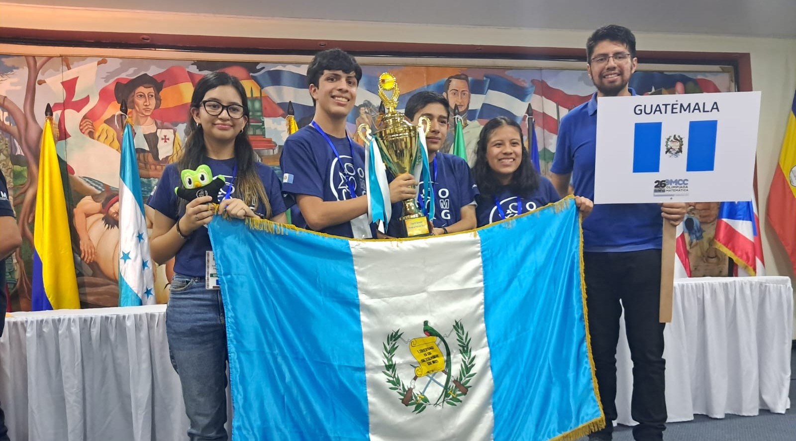 Selección Nacional de Matemáticas obtiene Copa El Salvador