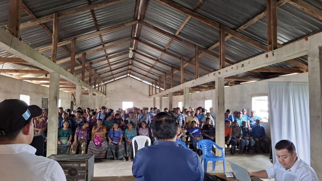Durante asamblea comunitaria se eligieron a los representantes ante el Consejo del Monumento Natura. /Foto: cortesía CONAP