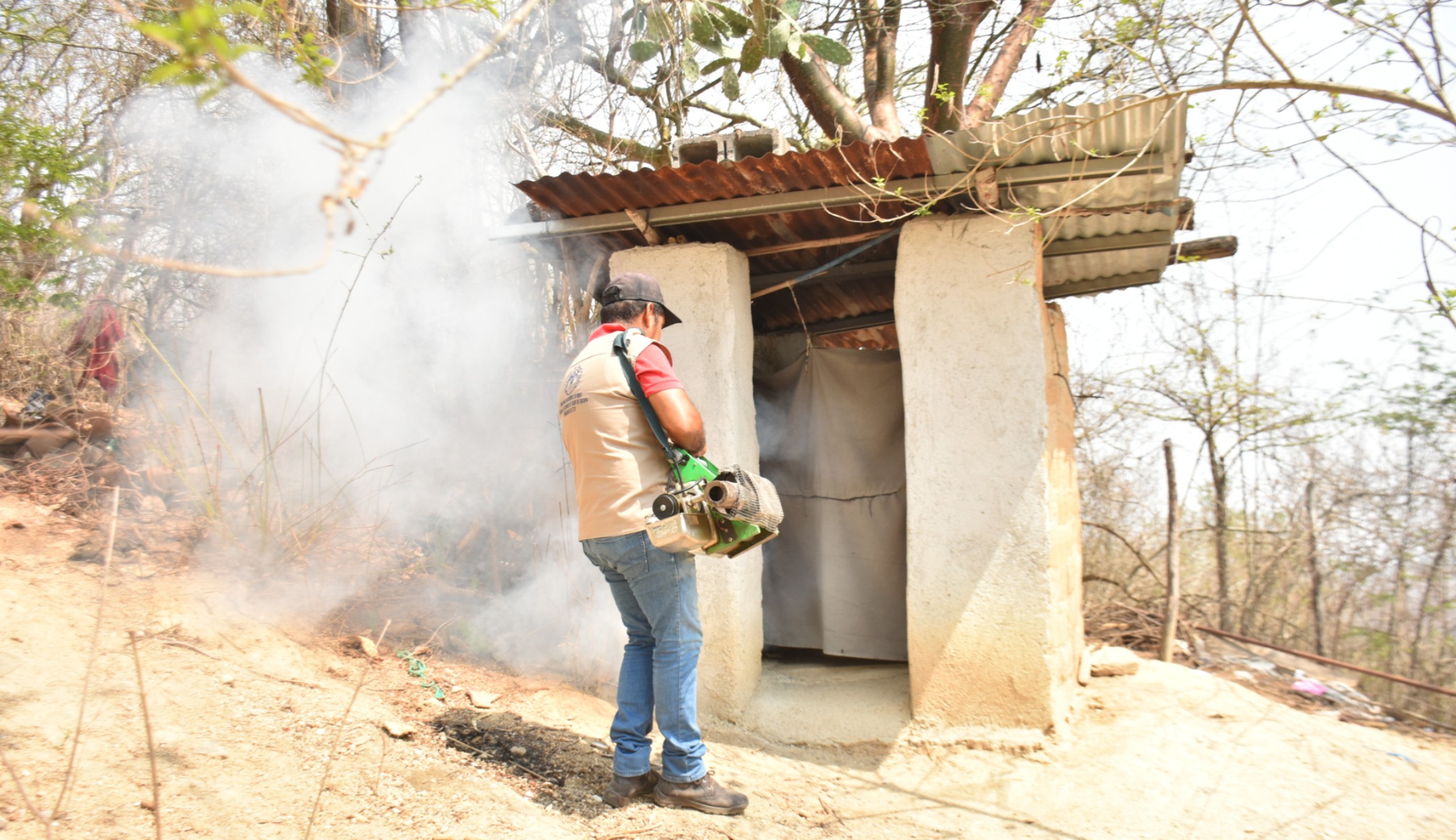 Autoridades de salud accionan para el combate al dengue en el país. /Foto: MSPAS.