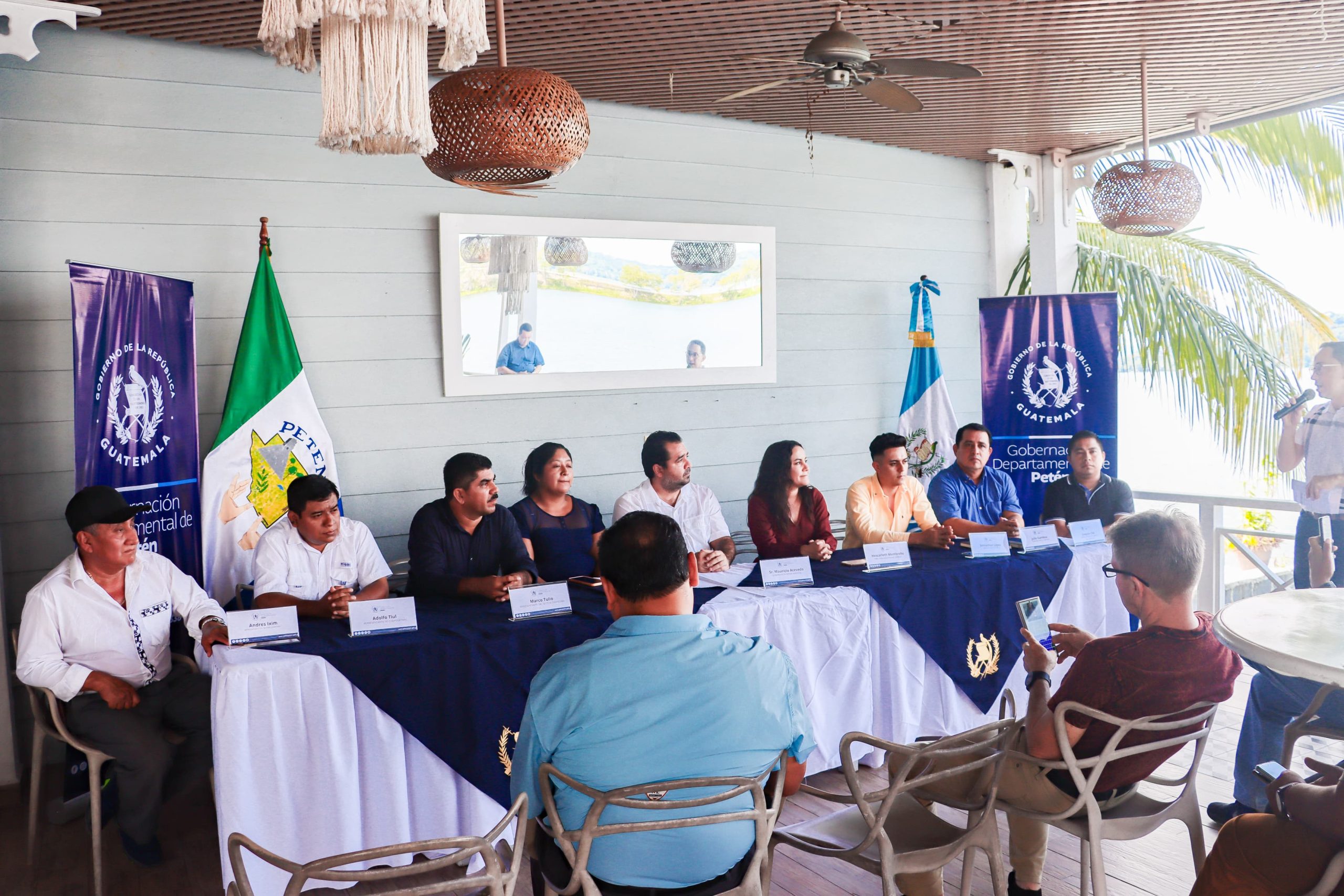 Capacitan a representantes electos de sociedad civil ante el Codede de Petén