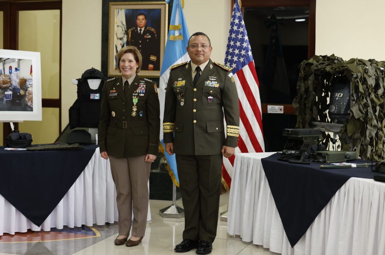 EE. UU. entrega millonaria donación al Ejército de Guatemala