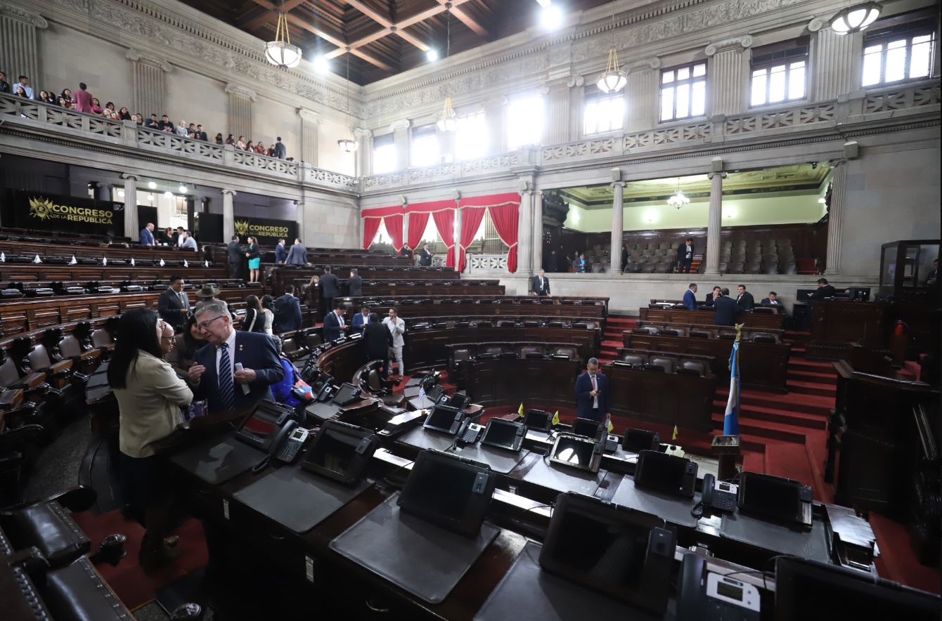 Doce semanas y la interpelación del ministro de Gobernación no concluye&nbsp;