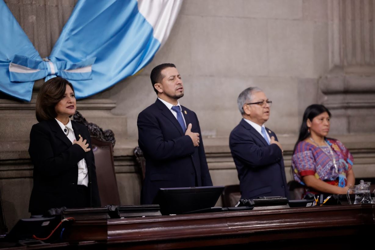 Vicepresidenta: “El diálogo es clave para la democracia y la inclusión”