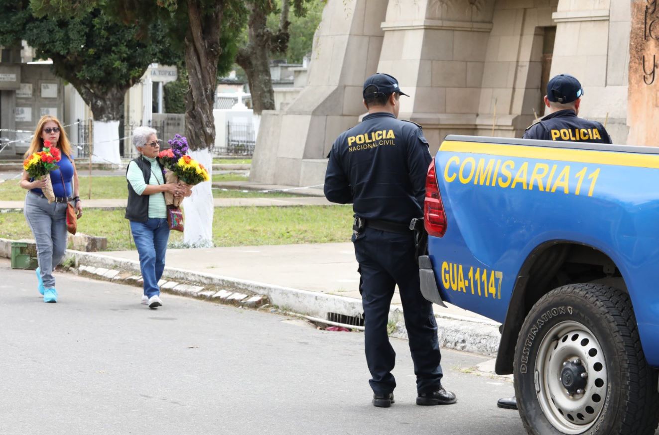 PNC implementa plan de seguridad en el Día de Todos los Santos