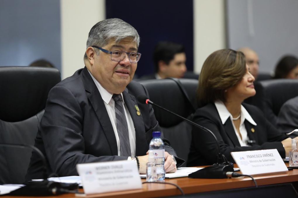 Jiménez resalta política de puertas abiertas y resultados del Mingob